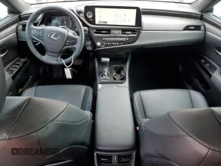 2023 Lexus ES 350 z VIN 58ADZ1B15PU153001, wystawiony jako Copart lot #43647225 z przebiegiem 31 187 mil mil oraz Szkoda całkowita • Salvage title. Historia ofert i sprzedaży dostępna na DreamBid. Obrazek 8.
