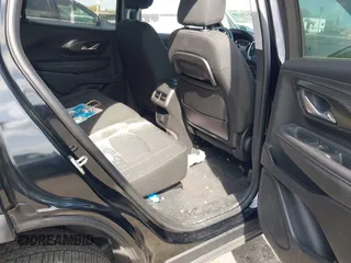 2024 GMC Terrain SLE z VIN 3GKALTEG9RL114196, wystawiony jako IAAI lot #42116149 z przebiegiem 17 048 mil mil oraz . Historia ofert i sprzedaży dostępna na DreamBid. Obrazek 8.
