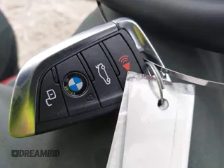 2024 BMW M3 Competition xDrive z VIN WBS43AY08RFS19830, wystawiony jako IAAI lot #41506228 z przebiegiem 10 330 mil mil oraz . Historia ofert i sprzedaży dostępna na DreamBid. Obrazek 11.