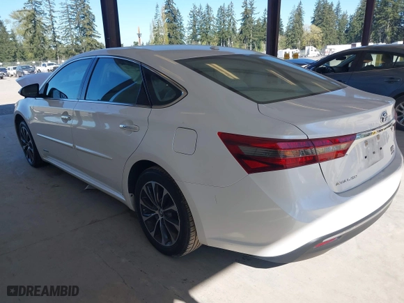 2016 Toyota Avalon Hybrid XLE Premium with VIN 4T1BD1EB2GU048496, listed as a IAAI auction lot 42047633 with 68,900 mi miles. Bid and sale history available at carsss.com. Image 3.