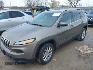 2016 Jeep Cherokee Latitude with VIN 1C4PJLCS4GW347218, listed as a IAAI auction lot 41651285 with 95,169 mi miles. Bid and sale history available at carsss.com. Image 16.