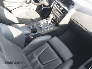 2012 Audi S5 Premium Plus z VIN WAUCGAFH9CN007433, wystawiony jako IAAI lot #41250787 z przebiegiem 107 140 mil mil oraz . Historia ofert i sprzedaży dostępna na DreamBid. Obrazek 5.
