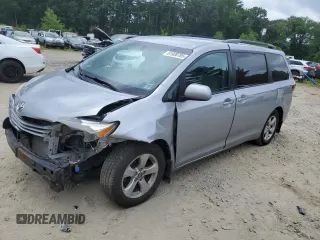 2015 Toyota Sienna LE AAS with VIN 5TDKK3DC0FS555710, listed as a Copart auction lot 61930765 with 364,197 mi miles and Clean title. Bid and sale history available at DreamBid. Image 1.