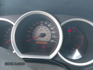 2007 Toyota Tacoma PreRunner z VIN 5TEJU62N17Z386619, wystawiony jako IAAI lot #41476639 z przebiegiem 232 440 mil mil oraz . Historia ofert i sprzedaży dostępna na DreamBid. Obrazek 7.