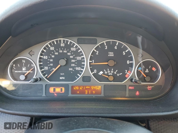 2006 BMW 3 Series 330Ci with VIN WBABD53436PE10042, listed as a Copart auction lot 84973744 with 128,121 mi miles and Salvage Title. Bid and sale history available at carsss.com. Image 9.