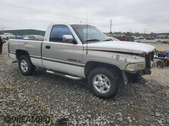 1997 Dodge 1500 z VIN 1B7HC16Y5VS131871, wystawiony jako Copart lot #44571695 z przebiegiem 236 195 mil mil oraz Szkoda całkowita • Salvage title. Historia ofert i sprzedaży dostępna na DreamBid. Obrazek 4.