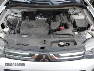 2014 Mitsubishi Outlander SE z VIN JA4AD3A37EZ015188, wystawiony jako IAAI lot #42281043 z przebiegiem 116 876 mil mil oraz . Historia ofert i sprzedaży dostępna na DreamBid. Obrazek 10.