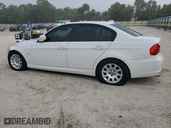 2011 BMW 3 Series 328i with VIN WBAPH5C53BA448027, listed as a Copart auction lot 51162725 with 194,891 mi miles and Salvage Title. Bid and sale history available at carsss.com. Image 2.
