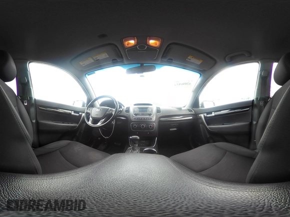 2015 Kia Sorento LX with VIN 5XYKTCA61FG573531, listed as a IAAI auction lot 42086854 with 226,393 mi miles. Bid and sale history available at carsss.com. Image 19.