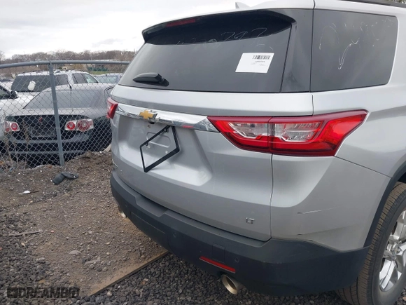 2021 Chevrolet Traverse LT Leather with VIN 1GNERHKW3MJ214421, listed as a IAAI auction lot 42026355 with 999,999 mi miles. Bid and sale history available at carsss.com. Image 15.