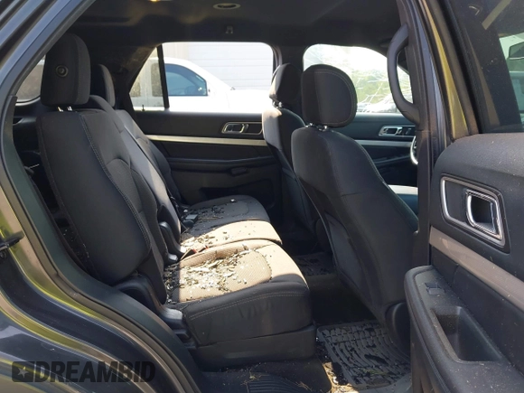 2017 Ford Explorer XLT z VIN 1FM5K8D82HGC79240, wystawiony jako IAAI lot #42402472 z przebiegiem 139 303 mil mil oraz . Historia ofert i sprzedaży dostępna na DreamBid. Obrazek 8.