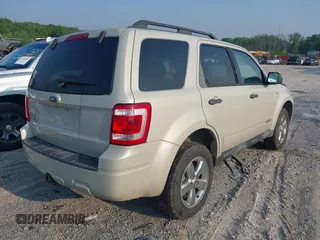 2008 Ford Escape XLT с VIN 1FMCU03138KC00159, выставлен на аукционе IAAI как лот 42398854 с пробегом 167 726 миль миль и . История ставок и продаж доступна на DreamBid. Изображение 4.