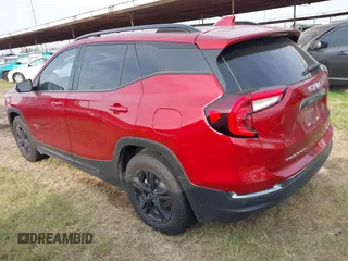 2024 GMC Terrain AT4 z VIN 3GKALYEG6RL314515, wystawiony jako IAAI lot #41962078 z przebiegiem 10 555 mil mil oraz . Historia ofert i sprzedaży dostępna na DreamBid. Obrazek 3.