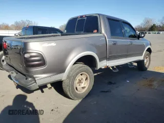 2002 Ford F-150 XLT with VIN 1FTRW08L62KB73629, listed as a Copart auction lot 83571304 with 201,816 mi miles and Salvage Title. Bid and sale history available at carsss.com. Image 3.