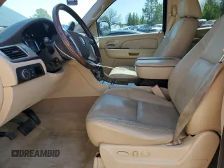 2007 Cadillac Escalade ESV с VIN 1GYFK66807R289241, выставлен на аукционе Copart как лот 54227615 с пробегом 227 337 миль миль и Чистый • Clean title. История ставок и продаж доступна на DreamBid. Изображение 7.