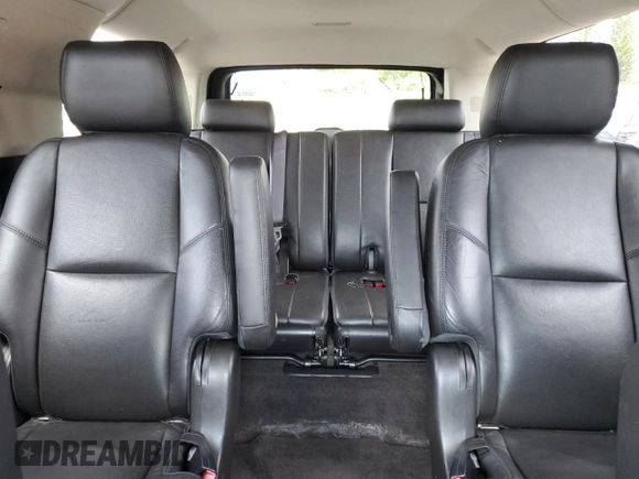 2014 Cadillac Escalade ESV Luxury with VIN 1GYS4HEF8ER211646, listed as a Copart auction lot 61066035 with 218,137 mi miles and Clean title. Bid and sale history available at DreamBid. Image 10.