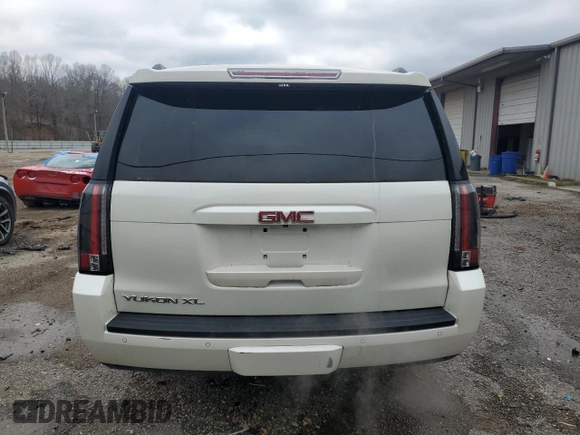 2015 GMC Yukon XL SLT with VIN 1GKS1HKC0FR177149, listed as a Copart auction lot 44408655 with 207,206 mi miles and Salvage Title. Bid and sale history available at carsss.com. Image 6.