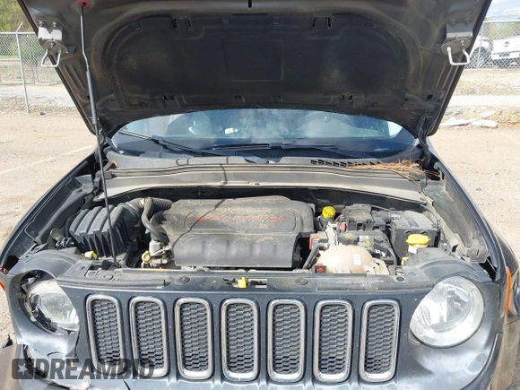 2017 Jeep Renegade Latitude z VIN ZACCJBBB7HPG31581, wystawiony jako IAAI lot #41933910 z przebiegiem 153 217 mil mil oraz . Historia ofert i sprzedaży dostępna na DreamBid. Obrazek 10.