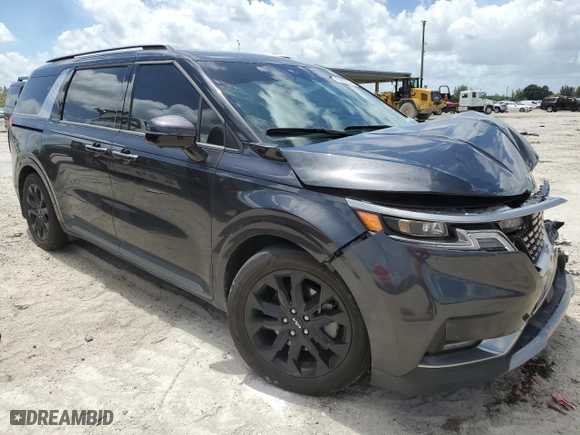 2024 Kia Carnival SX with VIN KNDNE5H37R6331882, listed as a Copart auction lot 70663554 with 21,260 mi miles and Salvage Title. Bid and sale history available at carsss.com. Image 4.