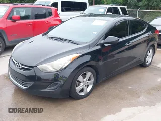 2013 Hyundai Elantra GLS z VIN 5NPDH4AE2DH309635, wystawiony jako IAAI lot #42439219 z przebiegiem 263 297 mil mil oraz . Historia ofert i sprzedaży dostępna na DreamBid. Obrazek 2.