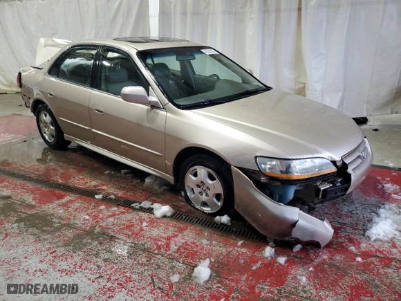 2001 Honda Accord Sdn EX w/Leather with VIN 1HGCG165X1A071530, listed as a Copart auction lot 45350525 with 0 mi miles and Salvage Title. Bid and sale history available at carsss.com. Image 4.