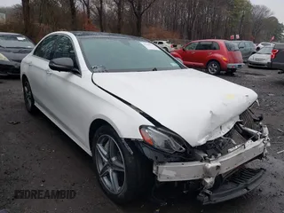 2019 Mercedes-Benz E-Class E 300 with VIN WDDZF4KBXKA514520, listed as a IAAI auction lot 41788721 with 71,600 mi miles. Bid and sale history available at carsss.com. Image 1.