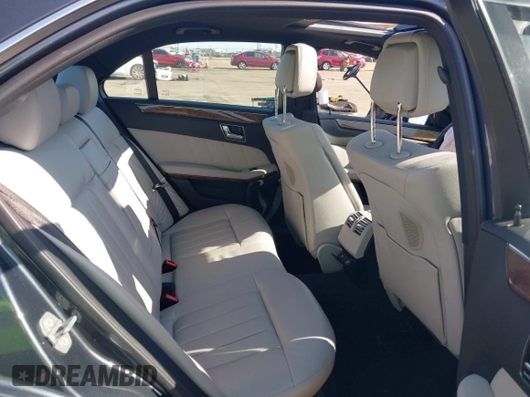 2011 Mercedes-Benz E 550 Luxury с VIN WDDHF9AB3BA423048, выставлен на аукционе IAAI как лот 42164692 с пробегом 79 823 миль миль и . История ставок и продаж доступна на DreamBid. Изображение 8.