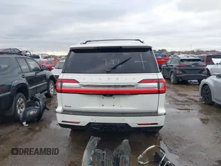 2020 Lincoln Navigator Reserve with VIN 5LMJJ2LT7LEL05241, listed as a IAAI auction lot 41462033 with 123,841 mi miles and . Bid and sale history available at DreamBid. Image 17.