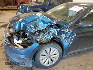 2019 Volkswagen Jetta S z VIN 3VWCB7BU9KM194136, wystawiony jako IAAI lot #41463927 z przebiegiem 103 847 mil mil oraz . Historia ofert i sprzedaży dostępna na DreamBid. Obrazek 6.