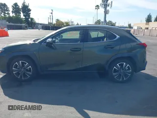 2020 Lexus UX 200 с VIN JTHX3JBH6L2024213, выставлен на аукционе IAAI как лот 41637871 с пробегом 51 921 миль миль и . История ставок и продаж доступна на DreamBid. Изображение 14.