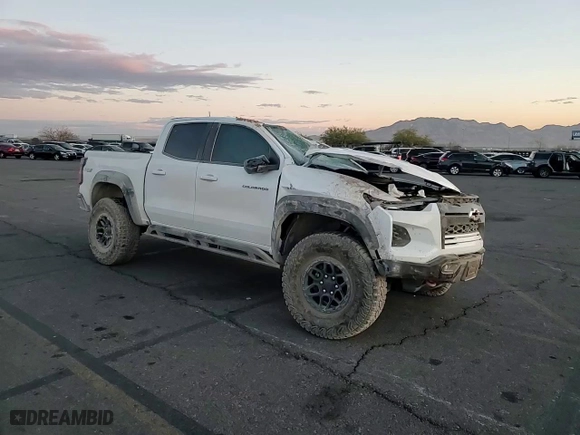 2024 Chevrolet Colorado 4WD ZR2 with VIN 1GCPTFEK2R1271667, listed as a Copart auction lot 84631864 with 886 mi miles and Salvage Title. Bid and sale history available at carsss.com. Image 11.