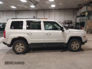 2012 Jeep Patriot Sport with VIN 1C4NJRBB5CD650056, listed as a IAAI auction lot 41953851 with 171,751 mi miles and . Bid and sale history available at carsss.com. Image 14.