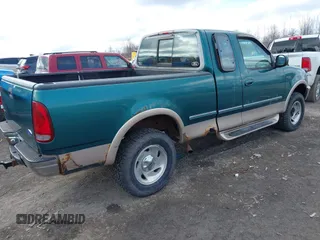 1997 Ford F-150 XL with VIN 1FTDX18WXVNB82554, listed as a IAAI auction lot 41821547 with 236,735 mi miles. Bid and sale history available at carsss.com. Image 4.