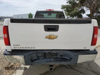 2007 Chevrolet Silverado 1500 LT w/1LT with VIN 1GCEC14067Z565355, listed as a Copart auction lot 59284104 with 231,233 mi miles and Clean Title. Bid and sale history available at carsss.com. Image 6.