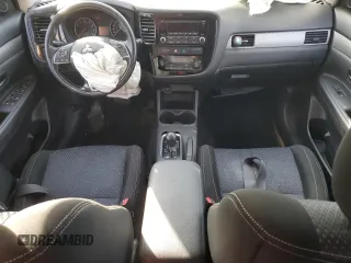 2016 Mitsubishi Outlander ES с VIN JA4AZ2A30GZ601228, выставлен на аукционе Copart как лот 49674835 с пробегом 175 909 миль миль и Списание • Salvage title. История ставок и продаж доступна на DreamBid. Изображение 8.