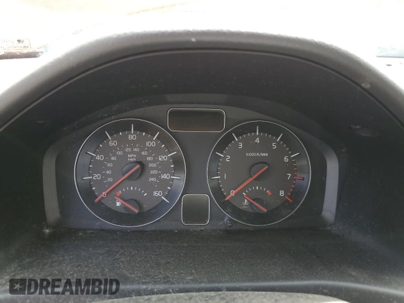 2012 Volvo C30 z VIN YV1672MK8C2278015, wystawiony jako Copart lot #58327835 z przebiegiem Nie podano mil oraz Tytuł czysty. Historia ofert i sprzedaży dostępna na DreamBid. Obrazek 9.