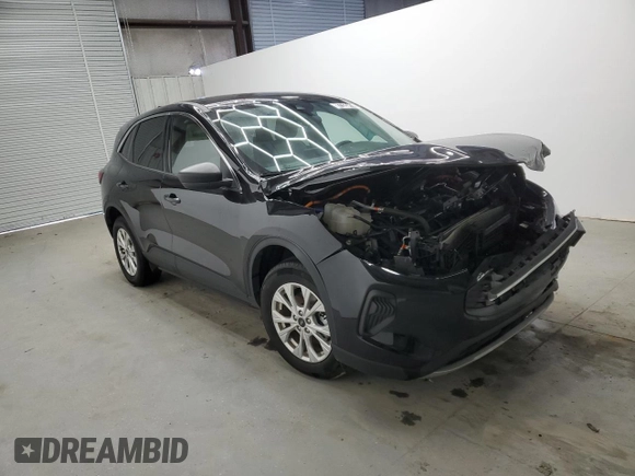 2023 Ford Escape Active with VIN 1FMCU0GZ2PUA75495, listed as a Copart auction lot 87320414 with Not Provided miles and Clean Title. Bid and sale history available at DreamBid. Image 4.