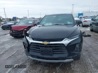 2022 Chevrolet Blazer LT with VIN 3GNKBHR49NS132771, listed as a IAAI auction lot 41543277 with 28,018 mi miles and . Bid and sale history available at DreamBid. Image 12.