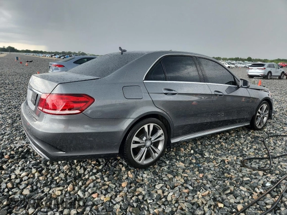 2016 Mercedes-Benz E 350 Sport z VIN WDDHF5KB4GB290874, wystawiony jako Copart lot #58021855 z przebiegiem 116 348 mil mil oraz Szkoda całkowita • Salvage title. Historia ofert i sprzedaży dostępna na DreamBid. Obrazek 3.