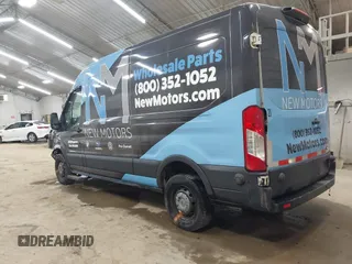 2019 Ford Transit z VIN 1FTYR2CM0KKB66383, wystawiony jako IAAI lot #42098606 z przebiegiem 325 657 mil mil oraz . Historia ofert i sprzedaży dostępna na DreamBid. Obrazek 3.