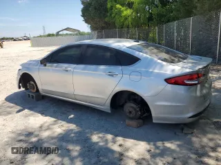2018 Ford Fusion SE z VIN 3FA6P0HD3JR238137, wystawiony jako Copart lot #54828205 z przebiegiem 131 221 mil mil oraz Szkoda całkowita • Salvage title. Historia ofert i sprzedaży dostępna na DreamBid. Obrazek 2.