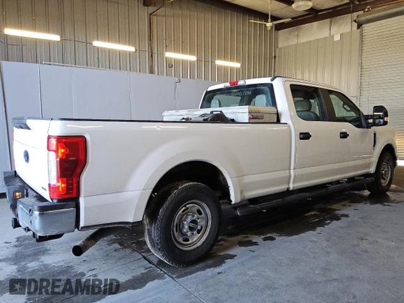 2019 Ford Super Duty F-250 SRW XL with VIN 1FT7W2A65KEF78449, listed as a Copart auction lot 44444775 with 136,019 mi miles and Clean Title. Bid and sale history available at carsss.com. Image 3.