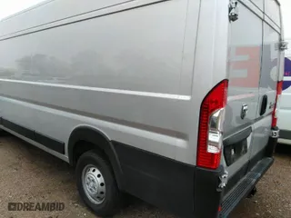 2022 Ram ProMaster Cargo Van with VIN 3C6MRVJG5NE130748, listed as a IAAI auction lot 40738377 with 157,720 mi miles. Bid and sale history available at carsss.com. Image 3.