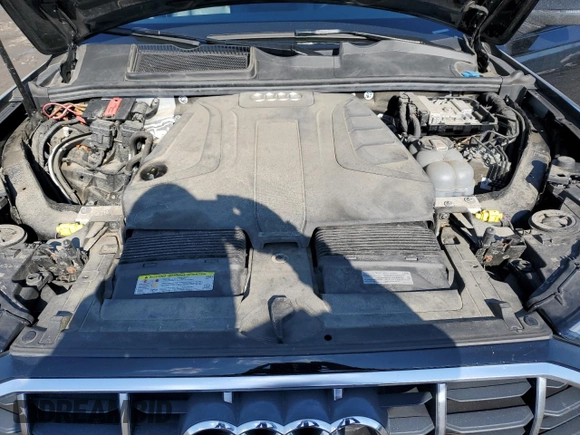 2020 Audi Q7 Premium Plus with VIN WA1LJAF73LD011022, listed as a Copart auction lot 88948205 with 58,296 mi miles and Salvage title. Bid and sale history available at DreamBid. Image 12.