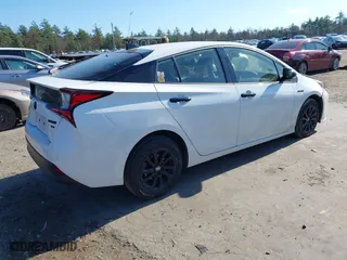 2022 Toyota Prius LE with VIN JTDL9MFU4N3034338, listed as a IAAI auction lot 40760912 with 60,237 mi miles. Bid and sale history available at carsss.com. Image 4.