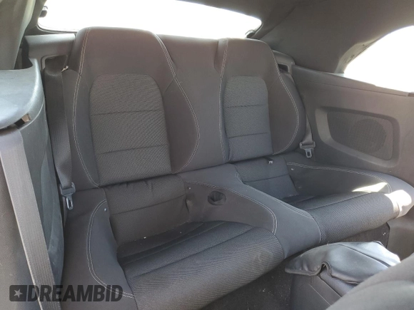 2015 Ford Mustang V6 с VIN 1FATP8EM2F5371620, выставлен на аукционе Copart как лот 55304315 с пробегом 174 852 миль миль и Чистый • Clean title. История ставок и продаж доступна на DreamBid. Изображение 10.