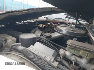 1993 Cadillac Fleetwood z VIN 1G6DW5276PR720371, wystawiony jako IAAI lot #41729298 z przebiegiem Nie podano mil oraz . Historia ofert i sprzedaży dostępna na DreamBid. Obrazek 10.