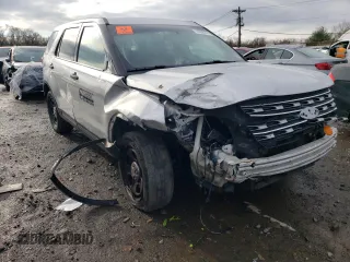 2019 Ford Police Interceptor Utility z VIN 1FM5K8AR3KGA29722, wystawiony jako Copart lot #78384523 z przebiegiem Nie podano mil oraz Szkody całkowita. Historia ofert i sprzedaży dostępna na DreamBid. Obrazek 4.