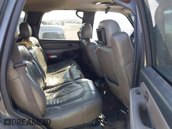 2002 Chevrolet Tahoe Z71 z VIN 1GNEK13Z22R116838, wystawiony jako IAAI lot #41776472 z przebiegiem 298 782 mil mil oraz . Historia ofert i sprzedaży dostępna na DreamBid. Obrazek 8.