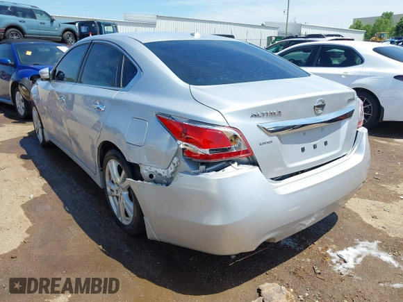 2013 Nissan Altima SL with VIN 1N4BL3AP5DN408974, listed as a IAAI auction lot 42512707 with 199,300 mi miles and . Bid and sale history available at DreamBid. Image 3.